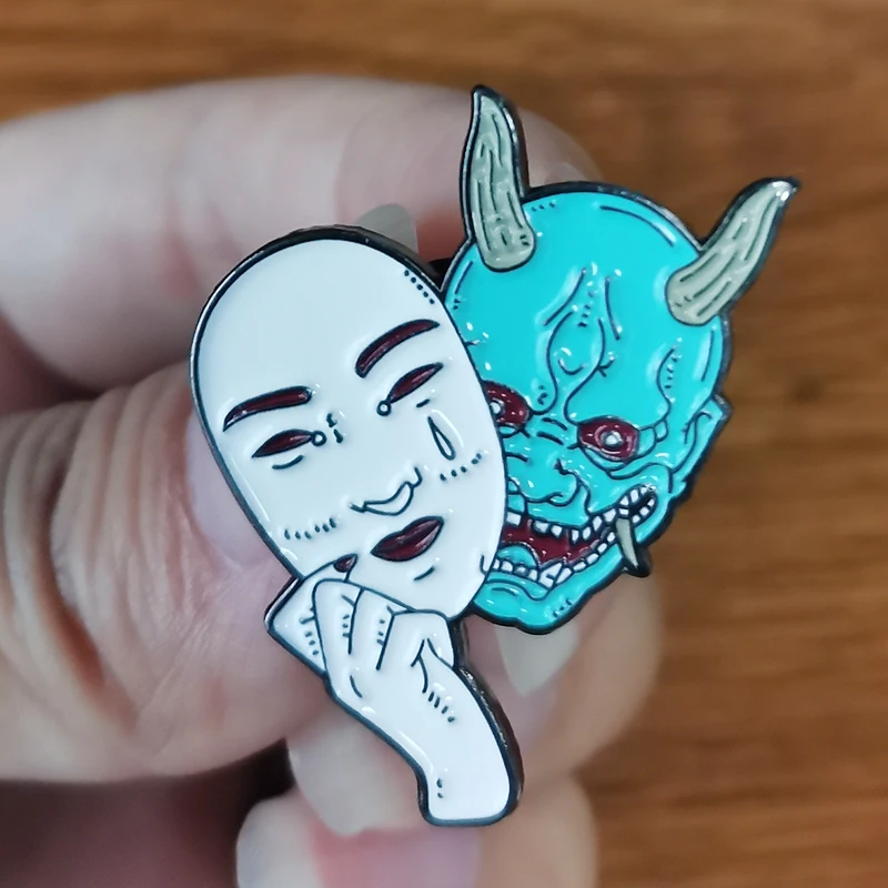 Женская Брошь, японский значок демона, эмалированная булавка с искусственным лицом, аксессуар традиционной культуры