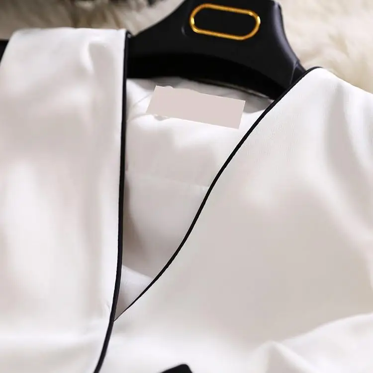 Женский костюм из 2 предметов рубашка без рукавов с V-образным вырезом шорты