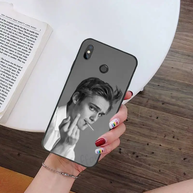 

Robert Pattinson Phone Case For Xiaomi redmi note mi 7 8 9 10 a s t pro max 4G 5g shell coque