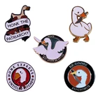 Эмалированный значок без названия в виде гуся, популярная игра брошь убийцы, значок Honk Criminal, феминистский Забавный мем, аксессуар