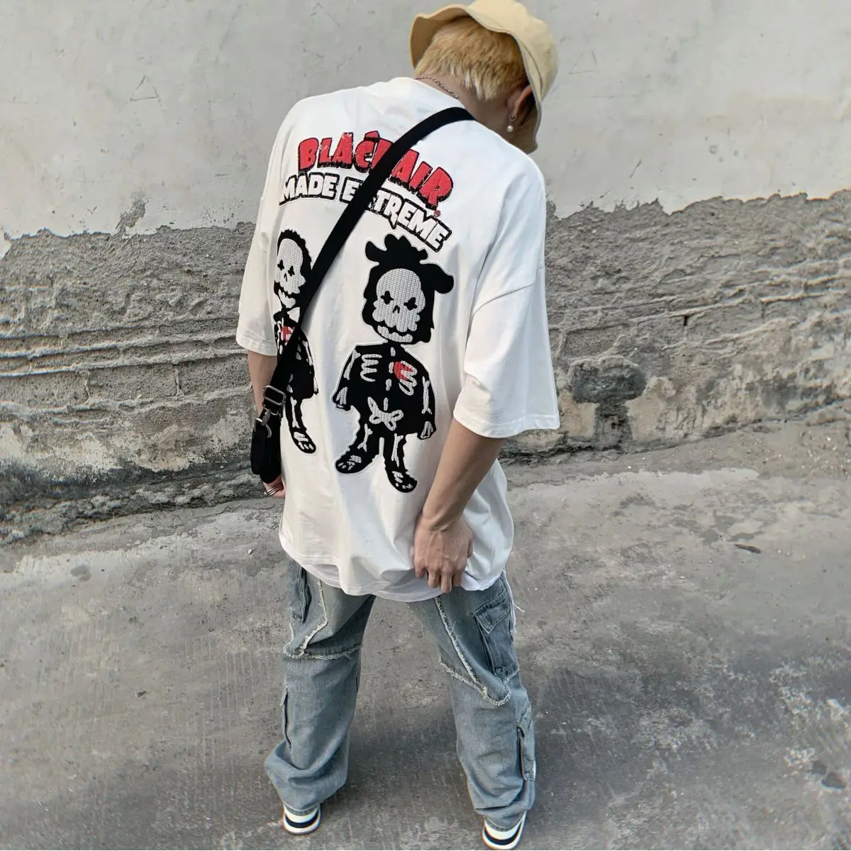 

100% Cotton Retro Cartoon Shirt Sense Character Printed Short-sleeved T-shirt Male Brand Hong Kong Style Student Casual Shirt