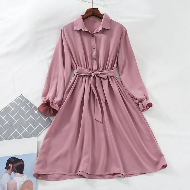Женское платье с отложным воротником однотонное простое рубашка расклешенными