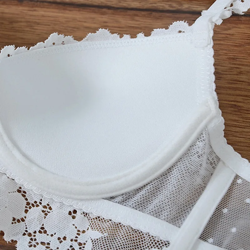 

Ladies' Latest Sexy Lace Breathable Double Shoulder Strap Ladies Thin Beautiful Back Underwear