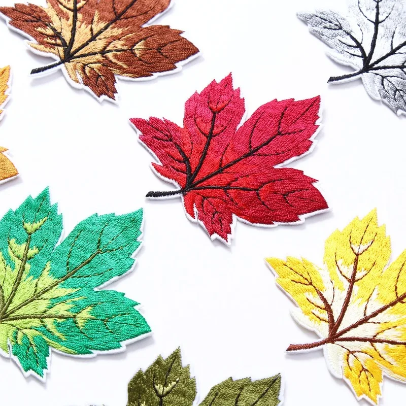 

100pcs/lot Embroidery Patches Maple Leaf Plant Animal Backpack Clothing Decoration Accessories Diy Iron Heat Transfer Applique