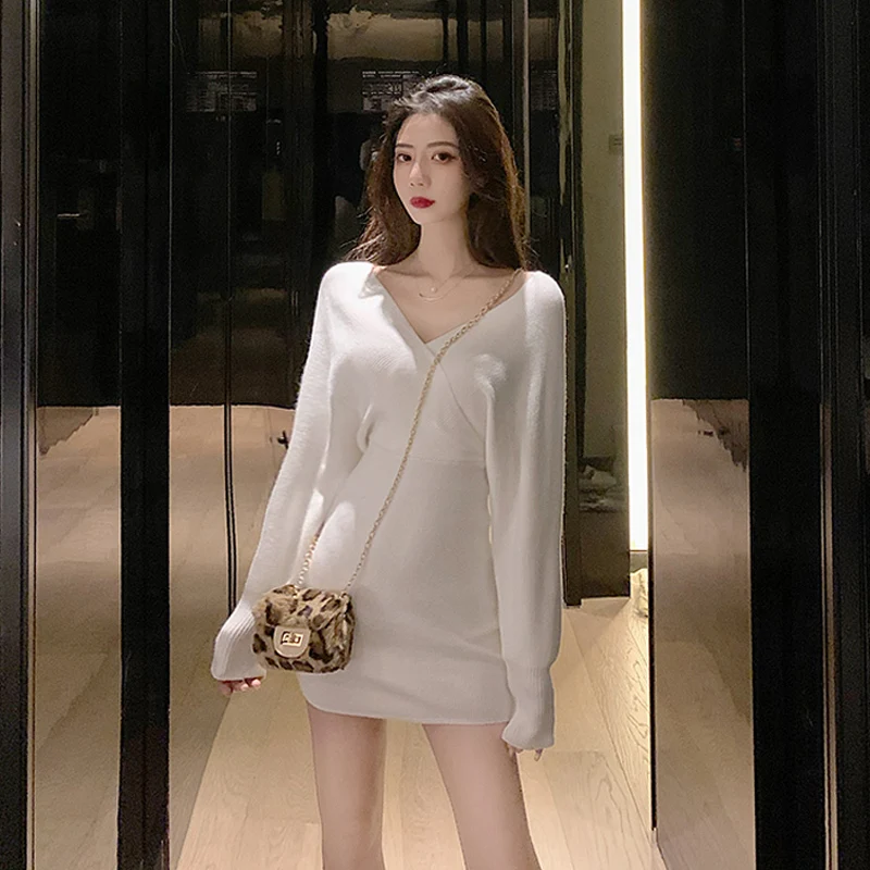 

Elegant V-neck Women Bat sleeve knitting sweater Dresses 2021 Ladies Sexy Solid Buttocks Thin Mini Long sleeve Dress Korean New