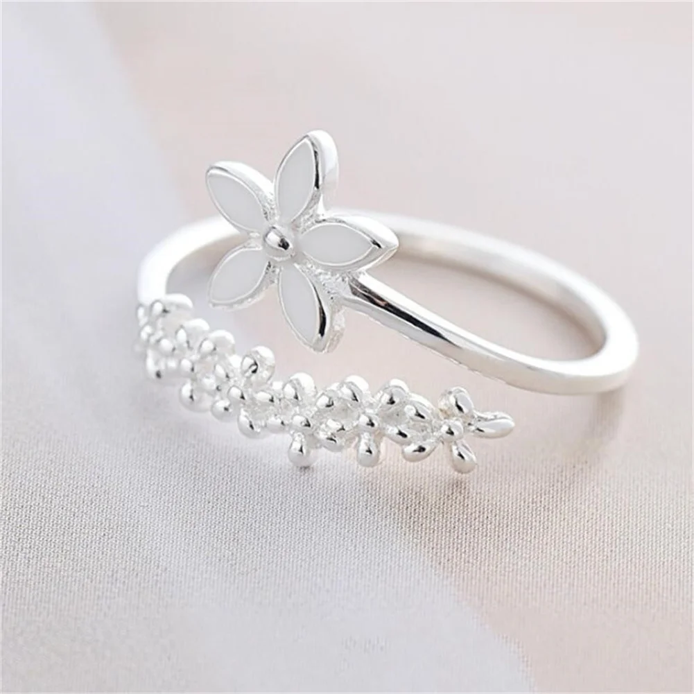 

Creative Resizable Exquisite RingsSweet Fresh Flower Silver Color Ring Women Temperament Personality Finger Ring Wholesale