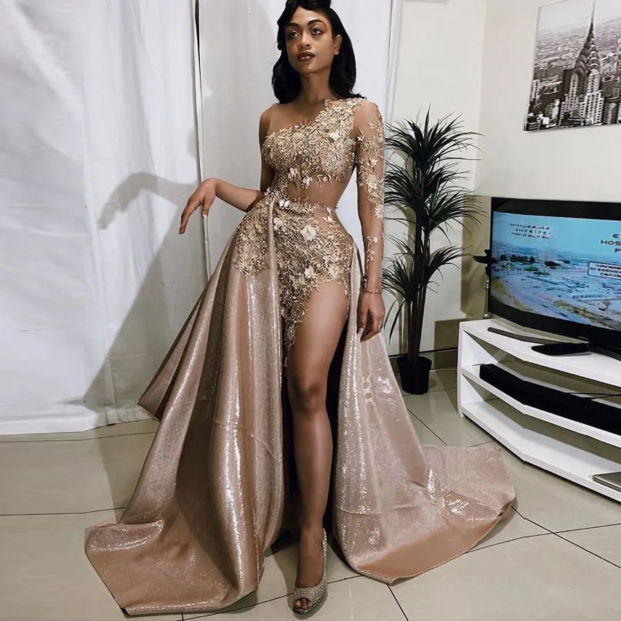 

Champagne Gold Robe de soiree Sexy See Thru High Slit Overskirts Evening Formal Dress Long Sleve Lace Appliqued Prom Gowns