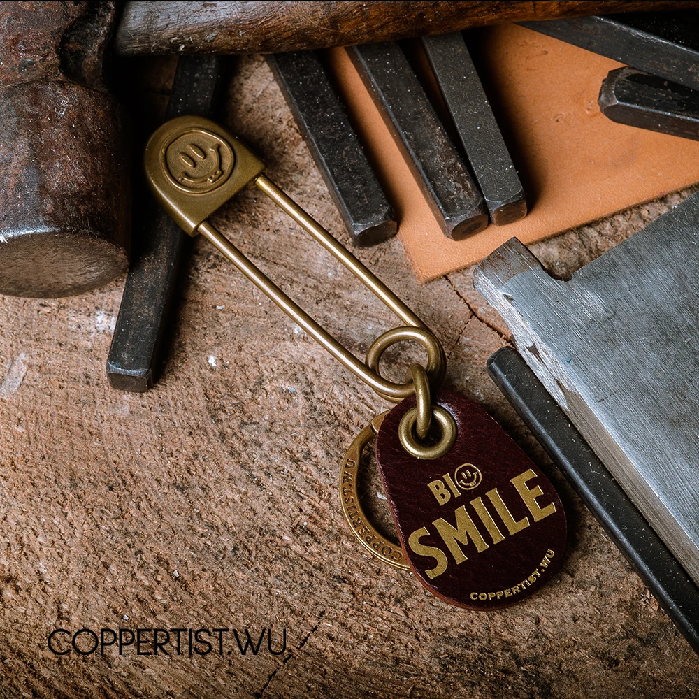 Coppertist. Wu ручной работы латунный счастливый улыбка лицо брелок Винтажное кольцо брелок Брелок для ключей Ретро стиль крюк брелок кулон