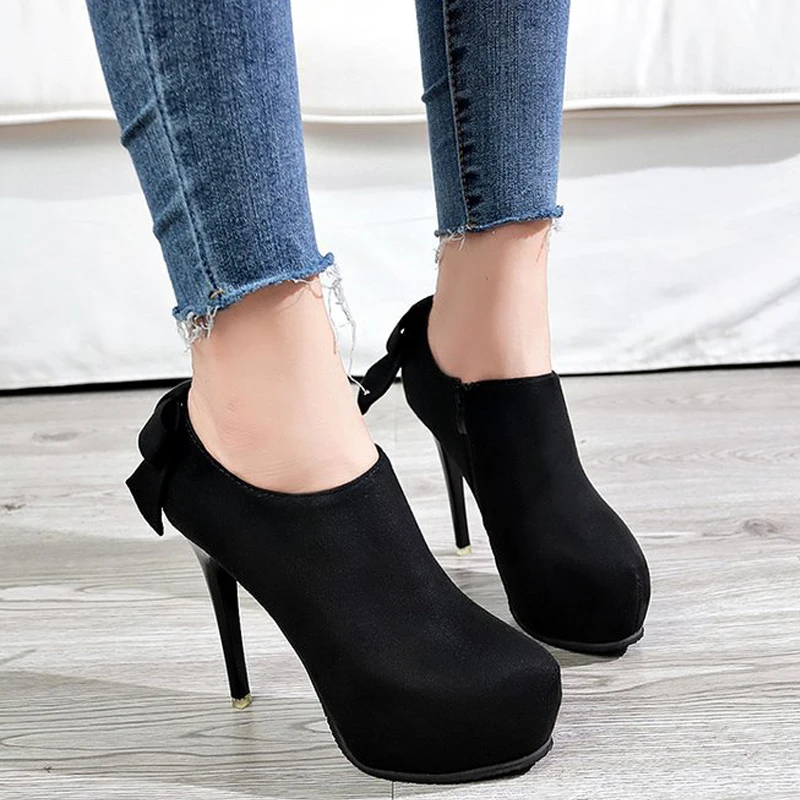 Туфли на очень высоком каблуке-шпильке изящные свадебные пикантные женские