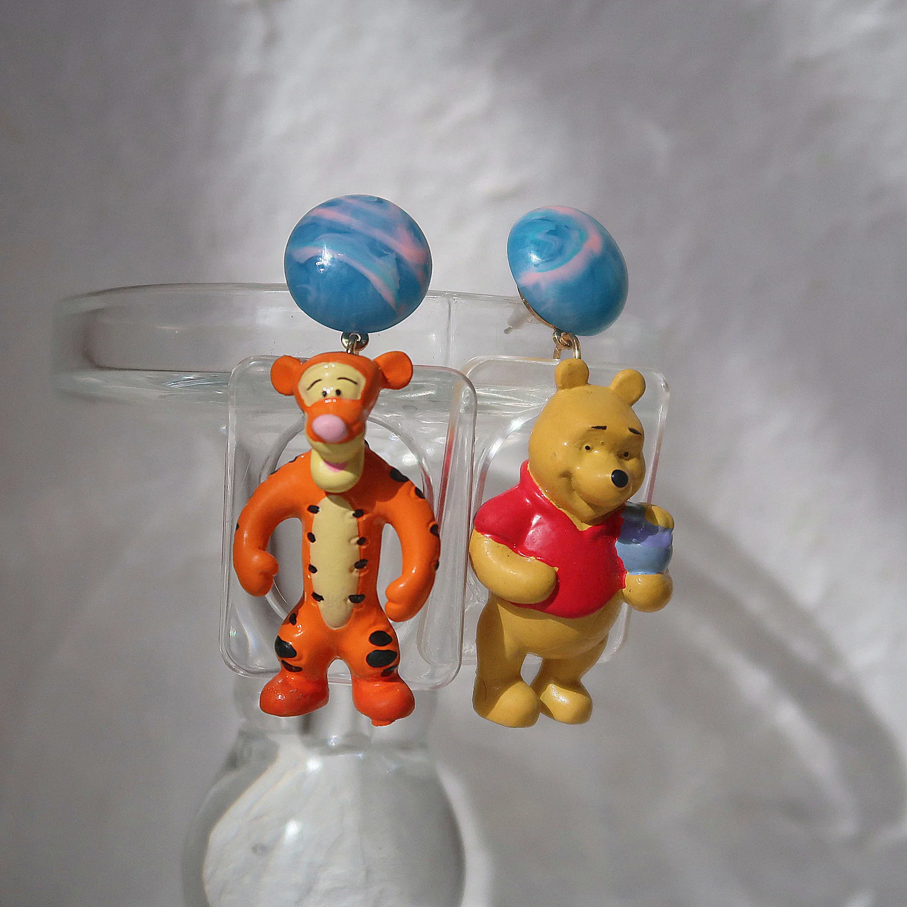 

Disney Winnie The Pooh Bear Tiger Resin Asymmetry Earrings Anime Tiger Women Fashion 925 Silver Needle Ear Pendents Decoration