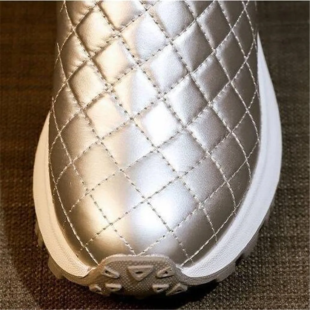 Thick Soled Snow Booties Women's Winter New Plush High Top Cotton Shoes Ladies Leather Waterproof Side Zipper Warm Ankle Boots