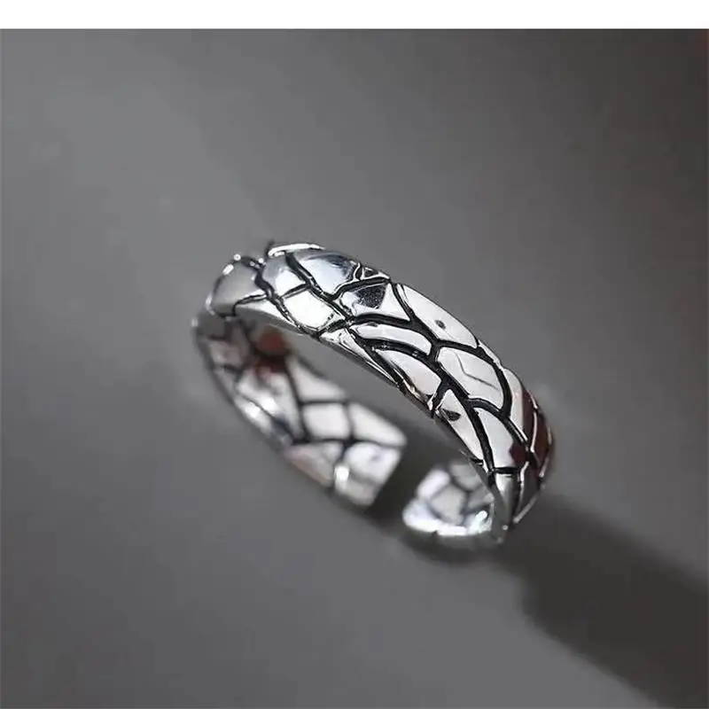 

Classic Retro Silver Colour Cracked Hip-Hop Ring Simple Men Single Ring Vicissitudes Accessories Gothic Index Finger Ring