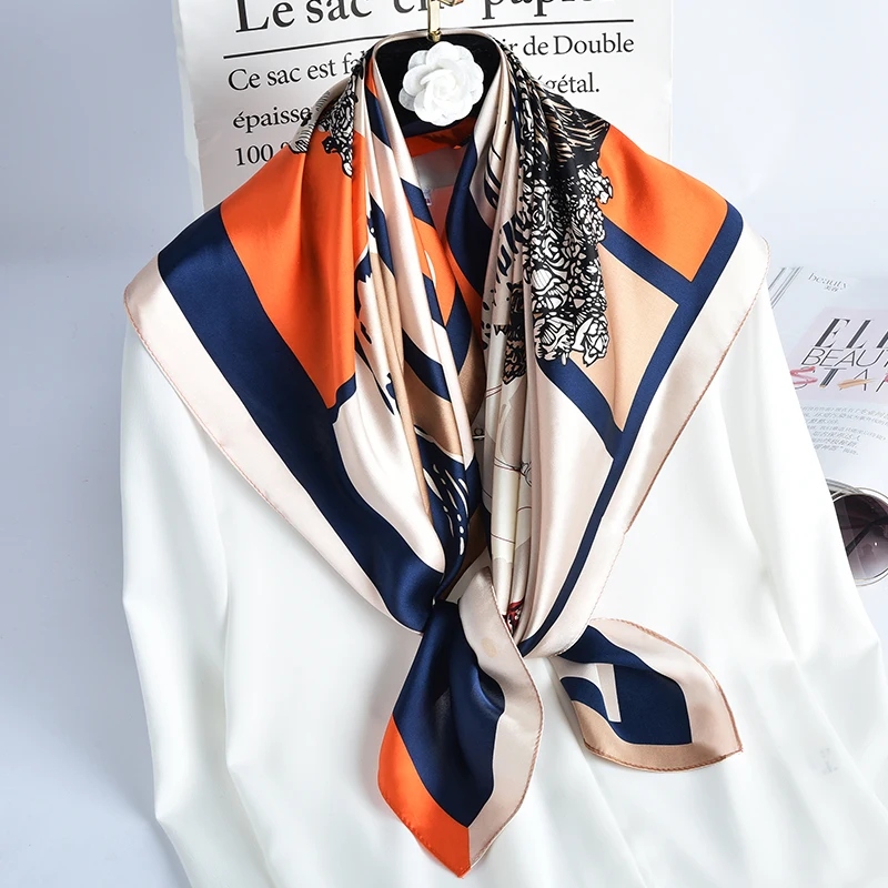 Foulard Carré Femme En Satin Polyester - 70x70 Cm - Bandana, écharpe, Accessoire Cheveux - Cadeau élégant