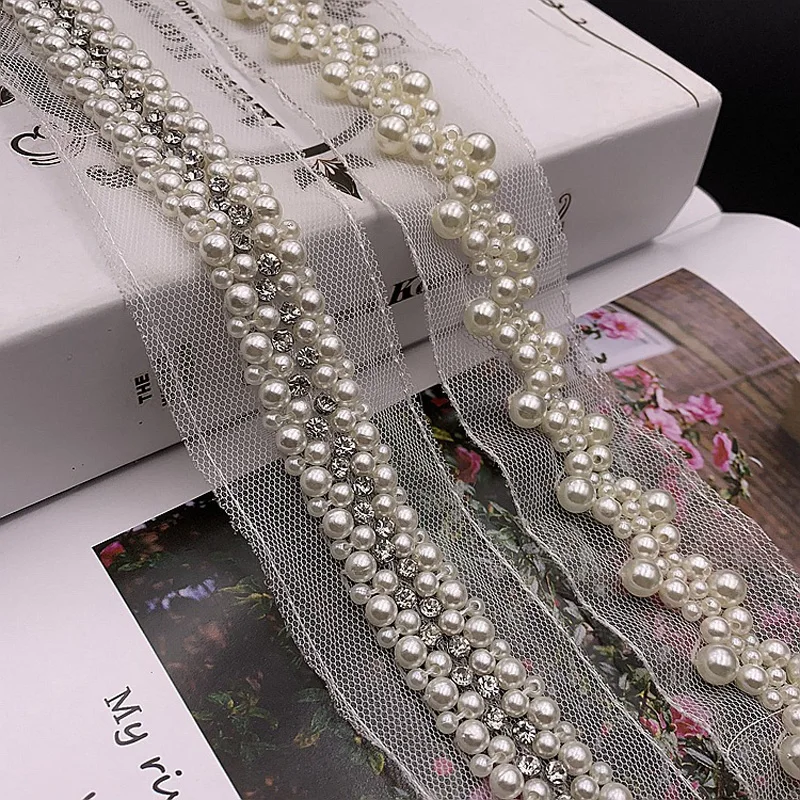 Cinta con cuentas de perlas blancas para decoración, cinta de encaje con diamantes de imitación, apliques de cristal para ropa, zapatos, 5,8 yardas por pieza
