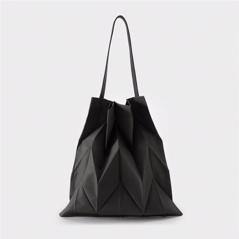 

Fashionable new women's Tote Bag Versatile Single Shoulder Bag wrinkled Lingge women's bag large capacity shopping bag luggage