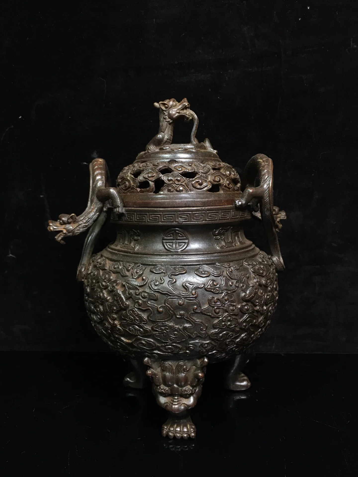 

9"Tibet temple Old Bronze Lacquer Cinnabar Chinese dragon Hanlong Incense Burner Dragon spit beads incense cover Town House