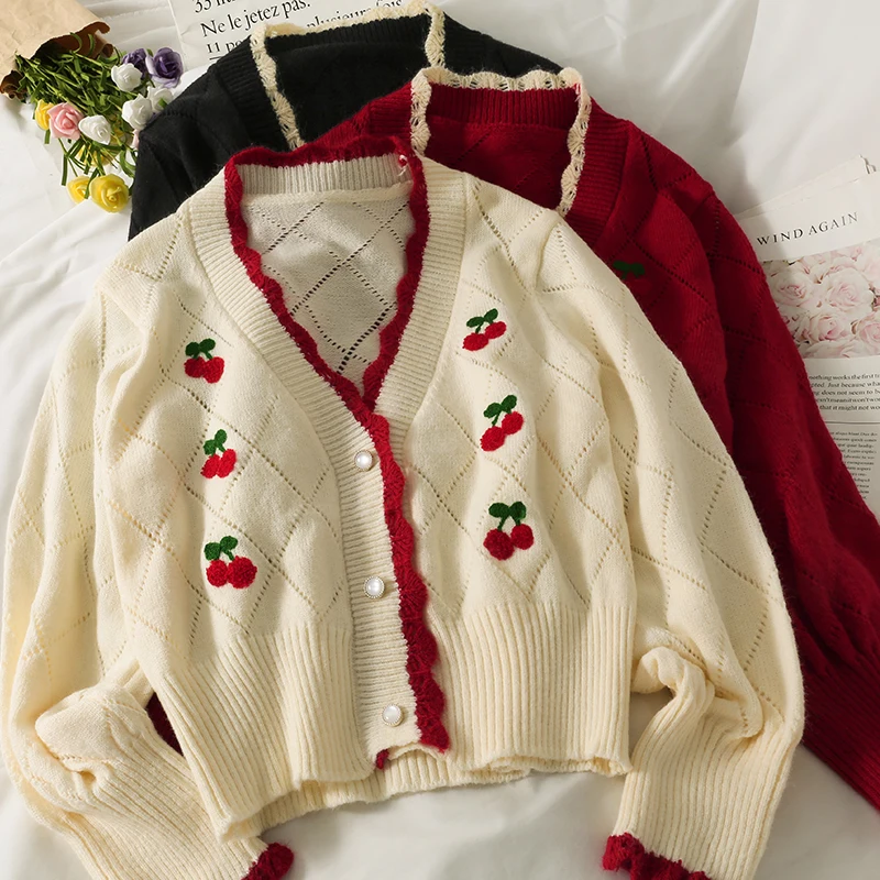 

2021 autumn cherry embroidery Cardigans rhombus check wavy knitted sweater women's new V-neck vintage Sweater coat cardigans