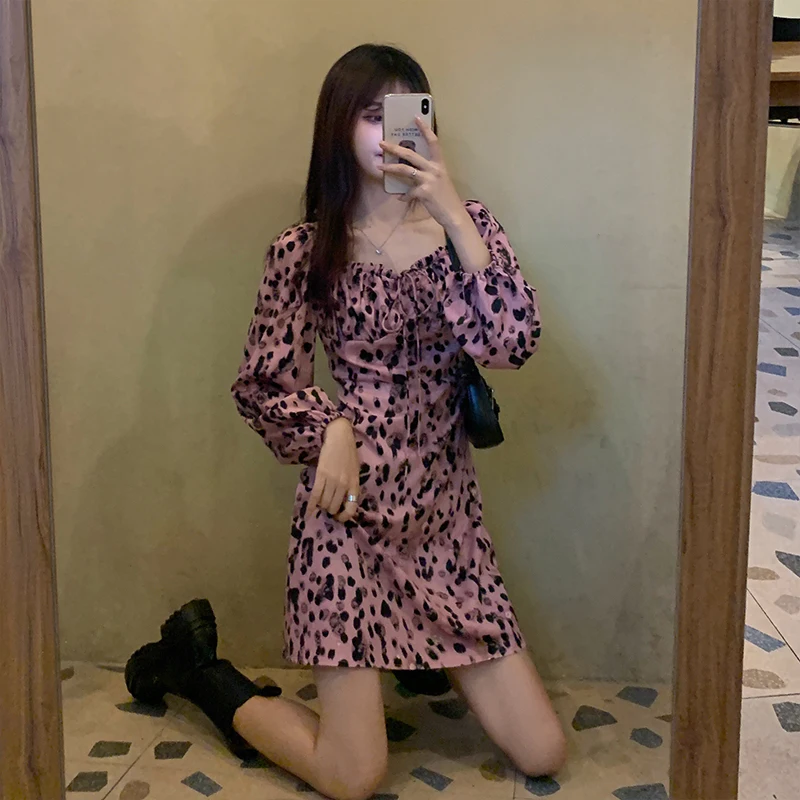 

Розовое леопардовое платье 2020 новые женские короткие платья с пышными рукавами и высокой талией трапециевидной формы