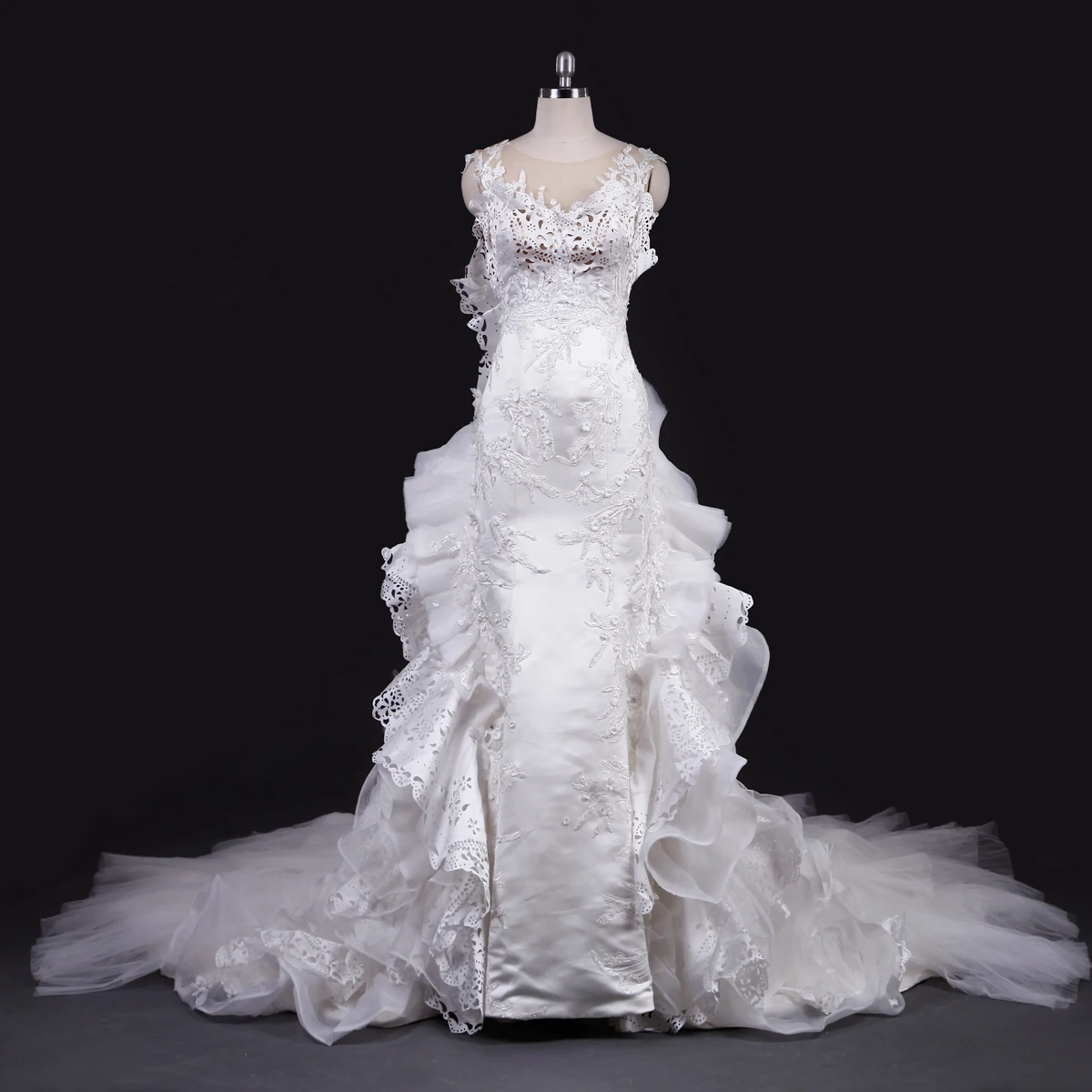 

Винтажное иллюзионное Плиссированное свадебное платье из тюля с вырезом лодочкой на спине и оборками