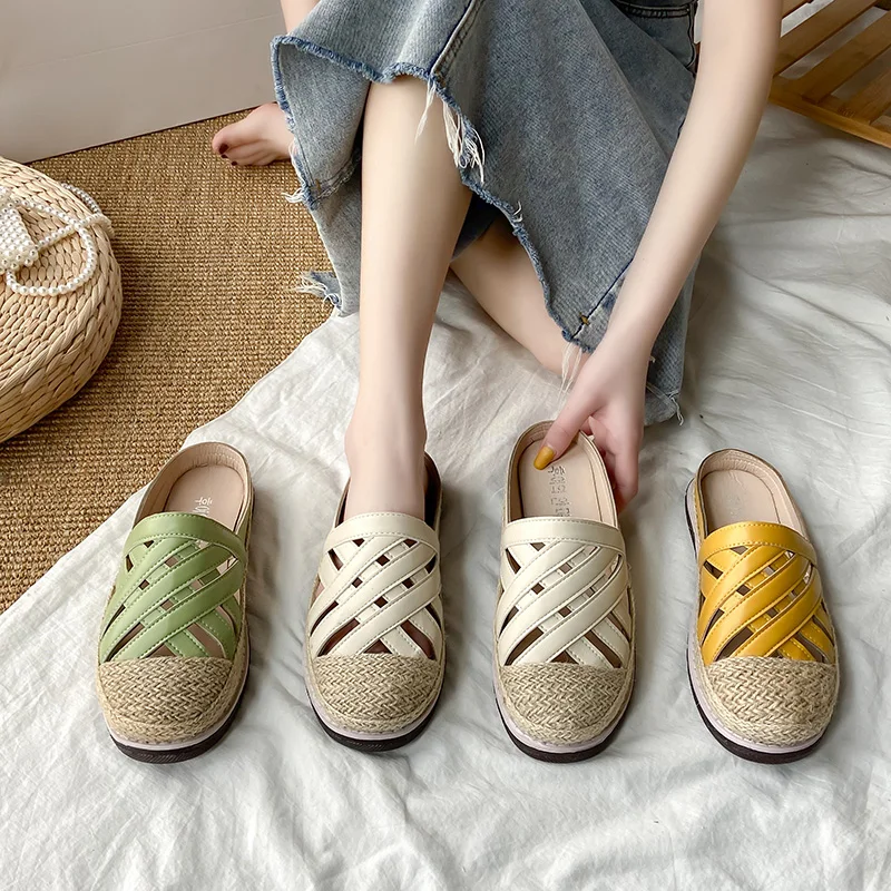 

Loafers Beach Shoes Ladies' Slippers Cover Toe Slipers Women Luxury Slides Sabot Flat 2021 Summer Designer Fretwork Fashion Rubb