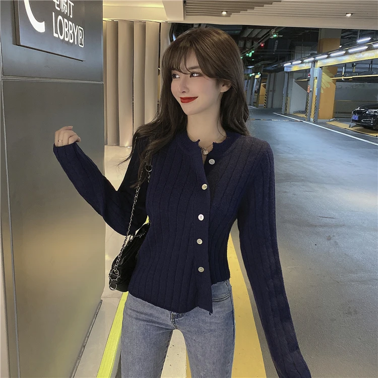 

2021 Autumn/Winter Women's sweater Slim long sleeve knit versatile round collar solid color breasted coat top