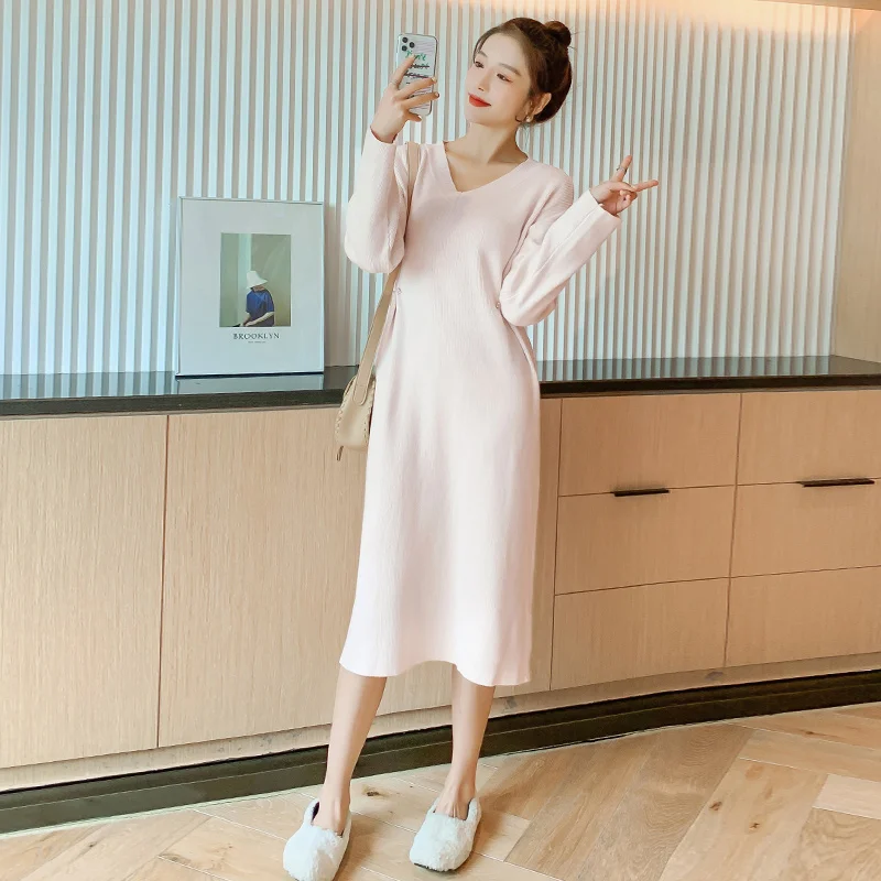

2020 New Autumn Winter Women Long Sleeve Dress Korean Fashion Beading Solid Color Loose Knitted Sweater Dress Elegant Dress