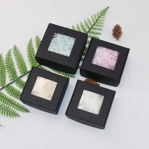 Подарочные коробки из крафт-бумаги с окном 4 шт