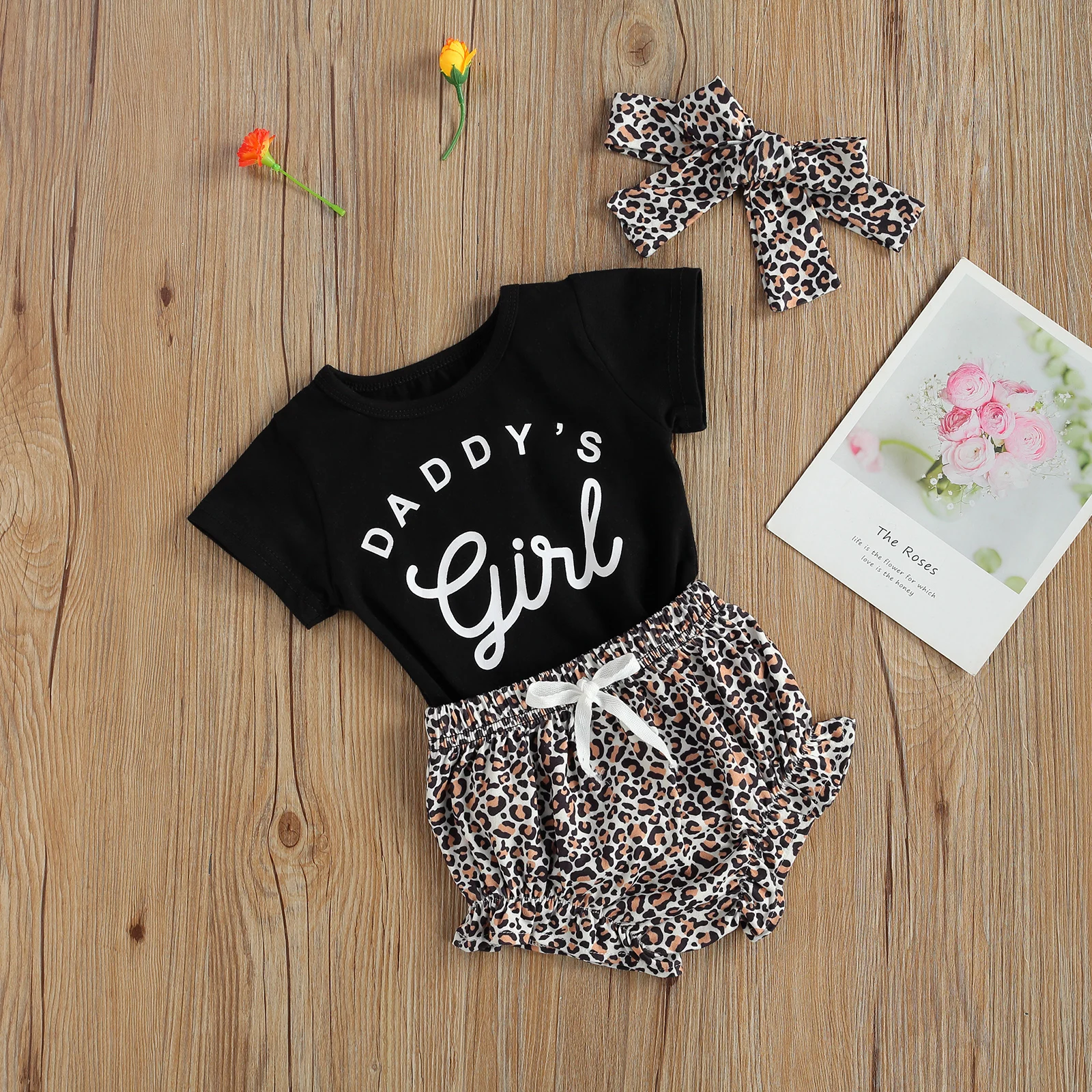 

Newborn Baby Girls 3-piece Outfit Set Short Sleeve Letter Print Romper Leopard Shorts Headband Summer Baby Clothes Set