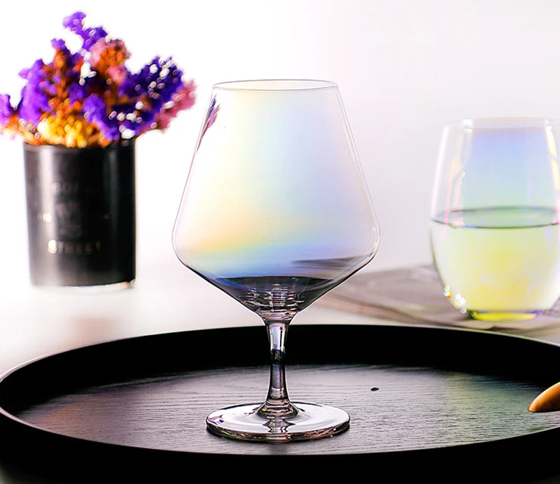 Классическая мода в форме бокала с красным вином высокого качества дома вечерние