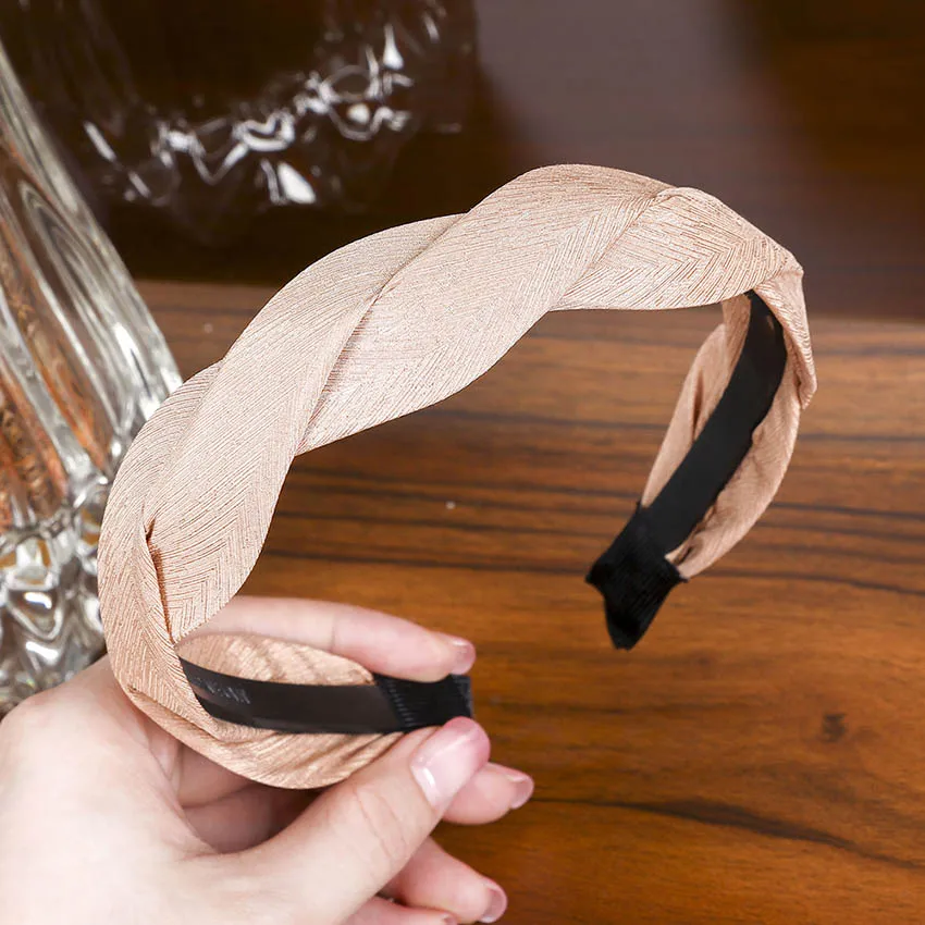 Leveo Twist Hairband для женщин Глянцевая s-образная головная повязка для волос ободок для девочек Новые плетеные головные повязки обруч для волос аксессуары - Цвет: Хаки