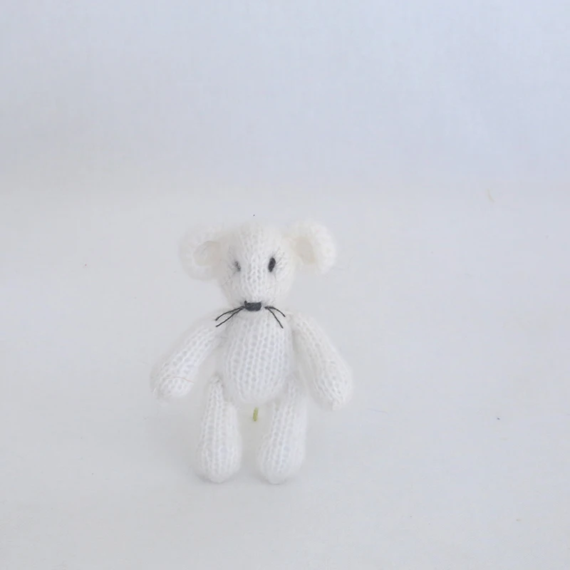 Пушистая игрушка-мышка вязаная кукла-ушанка для новорожденных игрушка-мигуруми