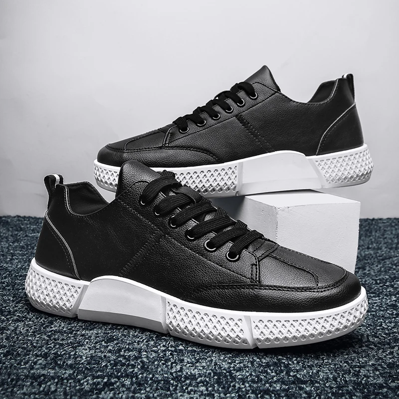

Skateboarding Shoes outdoor walking shoes breathable Trainers shoes fashion