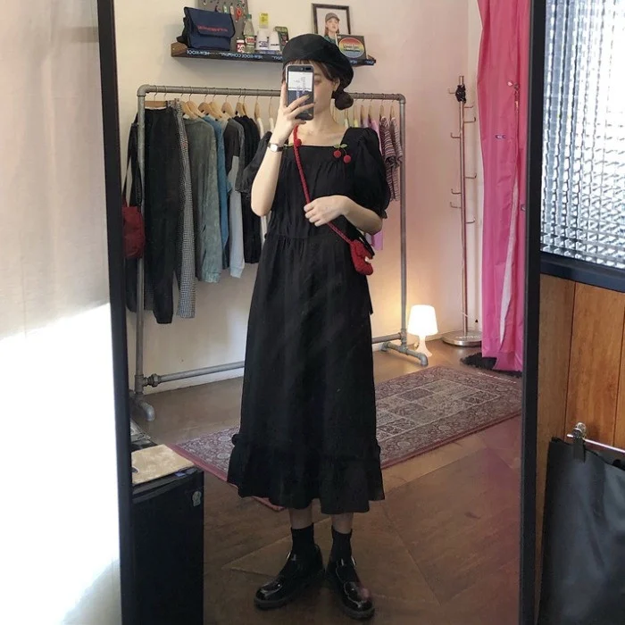 

Женское вечернее платье средней длины, с длинным рукавом