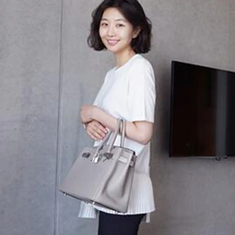 Летняя Корейская женская шикарная футболка белого и черного цвета с коротким