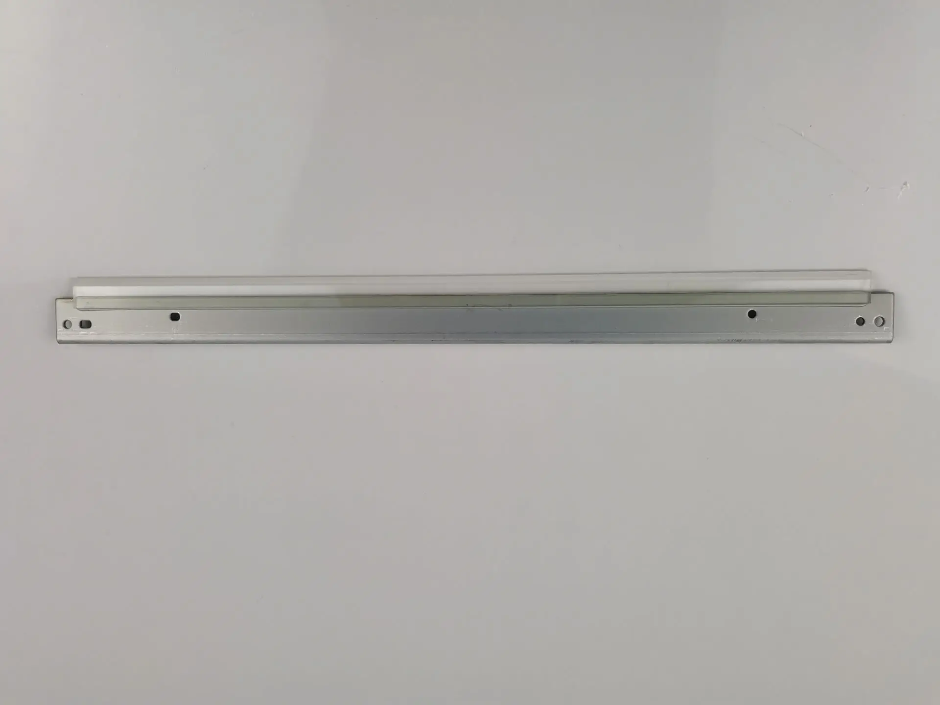 2 шт Новое совместимое лезвие чистки барабана для Xerox VersaLink B7000/B7025/B7030/B7035 Щетка стеклоочистителя