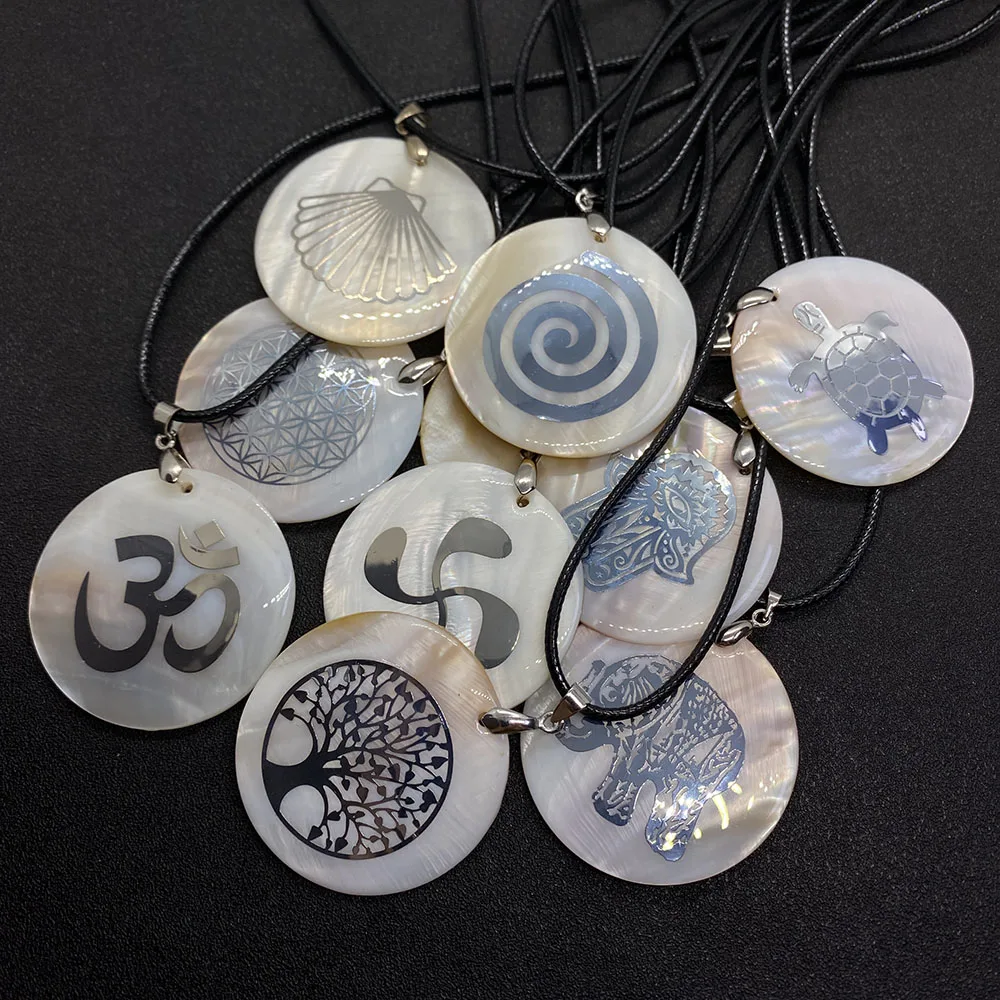 

Natural Abalone Shell Necklace Pendant Round Shape White Various Patterns Making Exquisite Jewelry Necklace Decoration Wholesale