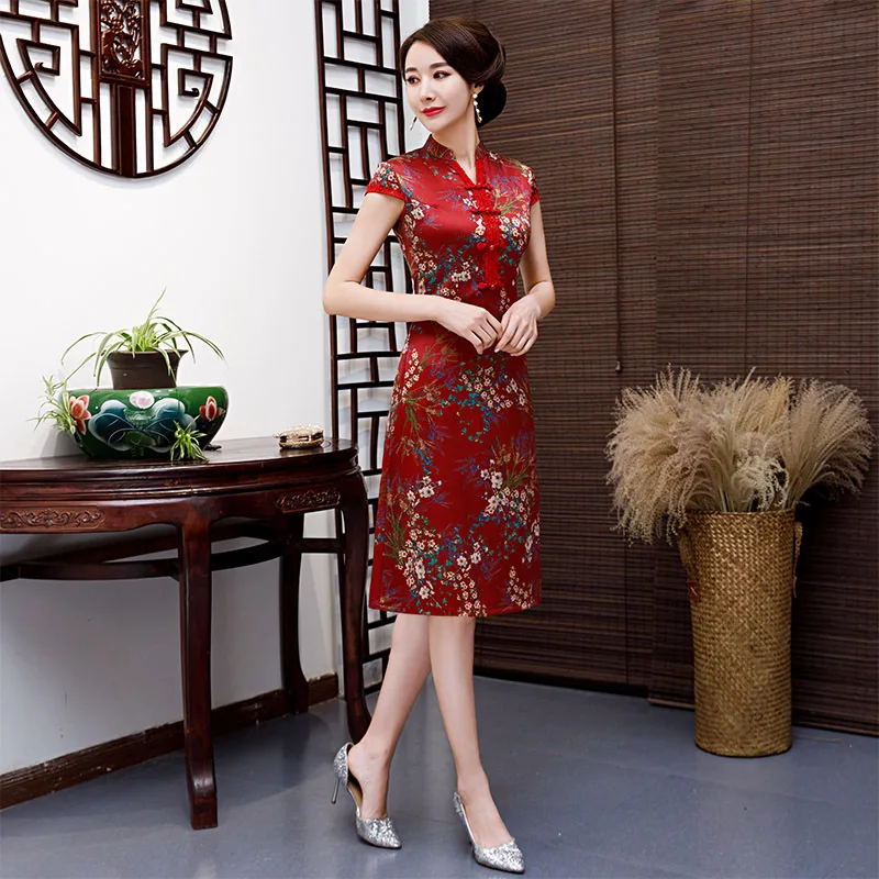 

Sexy Slim V-Neck Novelty Cheongsam Female Summer Vintage Button Chinese A-Line Dress Short Sleeve Lace Trim Elegant Qipao M-3XL
