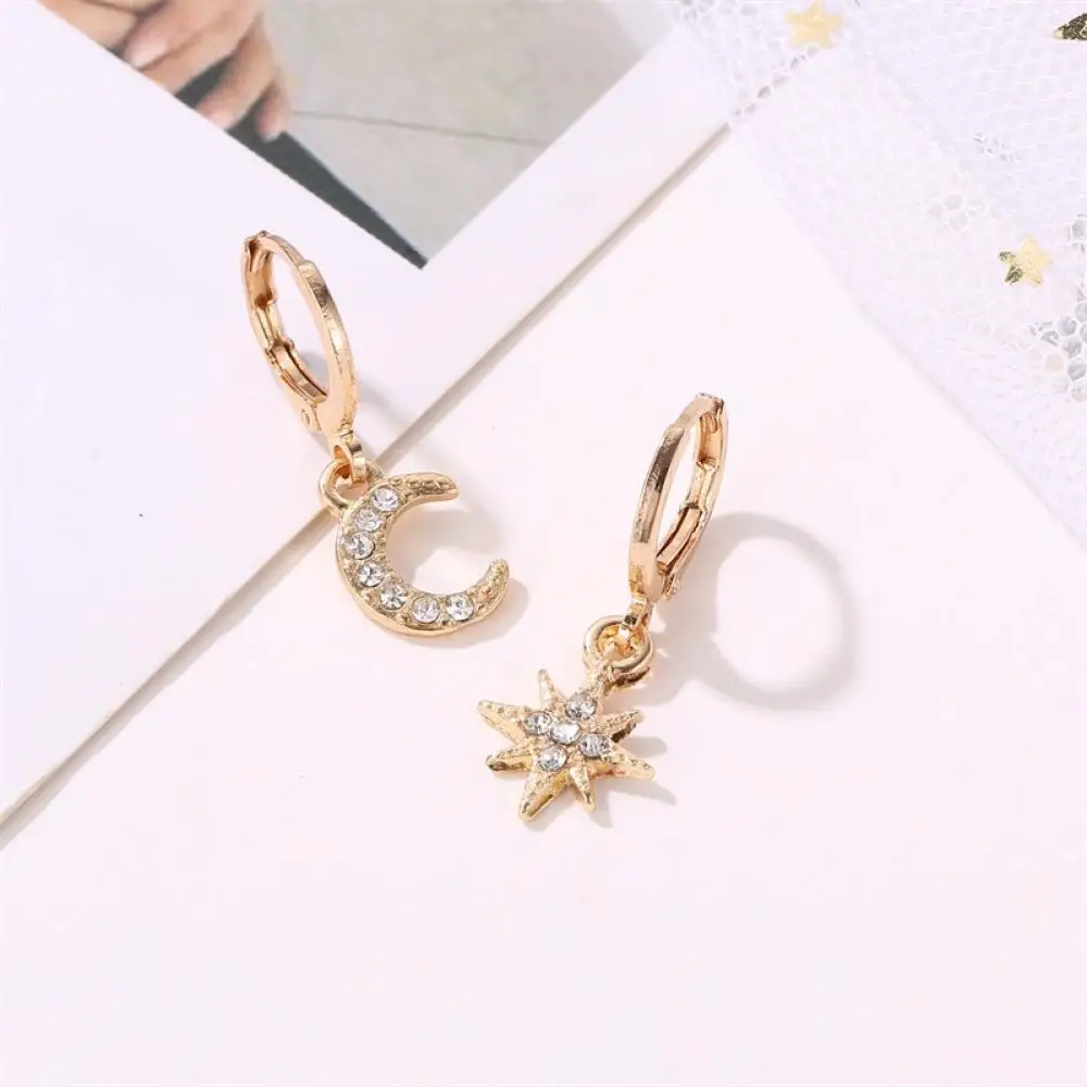

Asymmetrical Star Moon Dangle Earrings for Women Korean New Fashion Ear Studs Metal Jewelry Earring Accessories Party Gift 2021