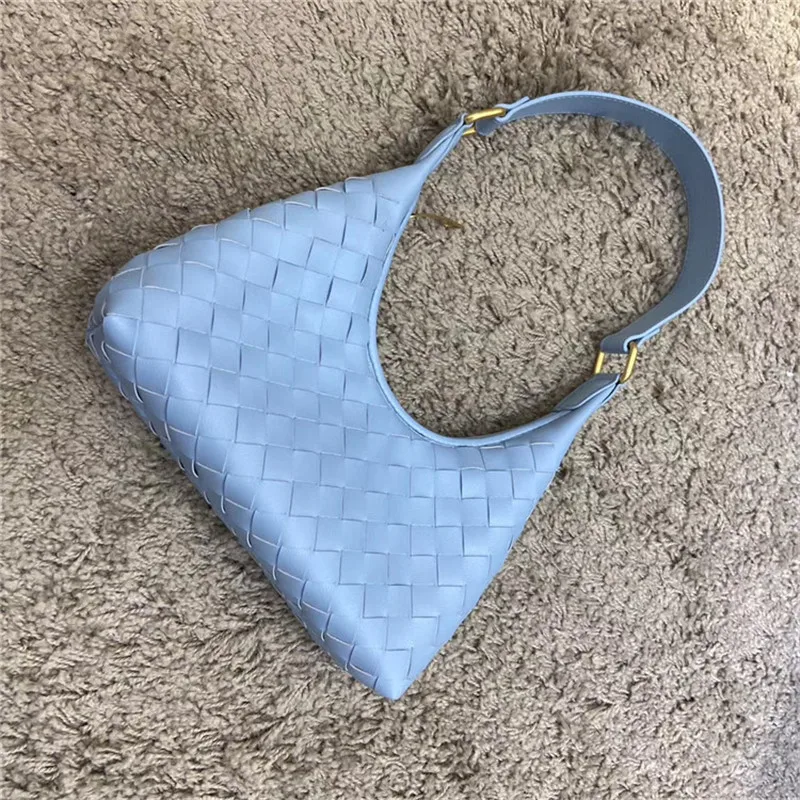 

Crescent Woven Armpit Women's Bag Fashion Portable Kitting Handbag Simple U-shaped Genuine Leather One-shoulder Baguette Bag
