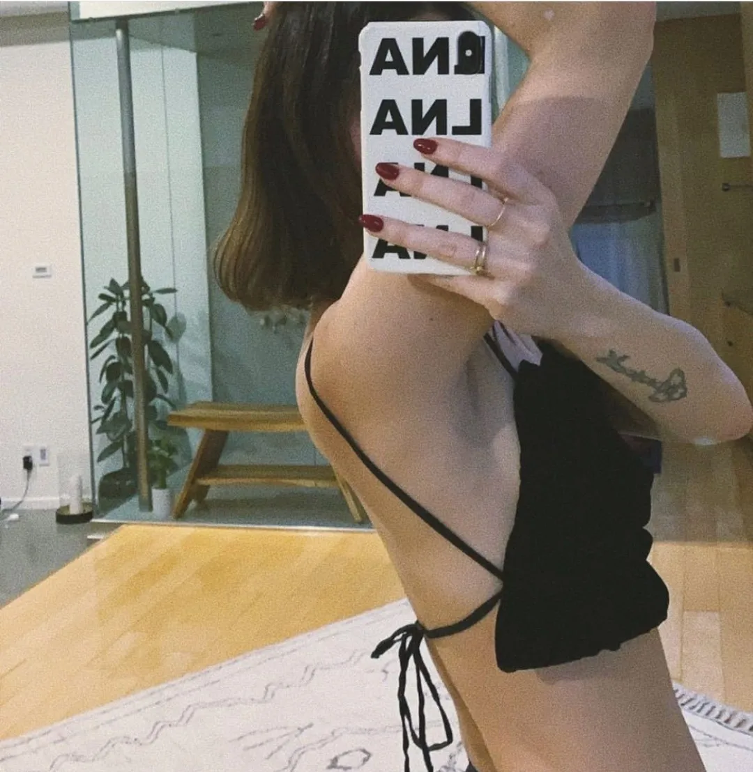 

women's Tank Tops pure color Spring and summer solid color lace up fold fashion sexy home base coat Sweater Vest bottomed top