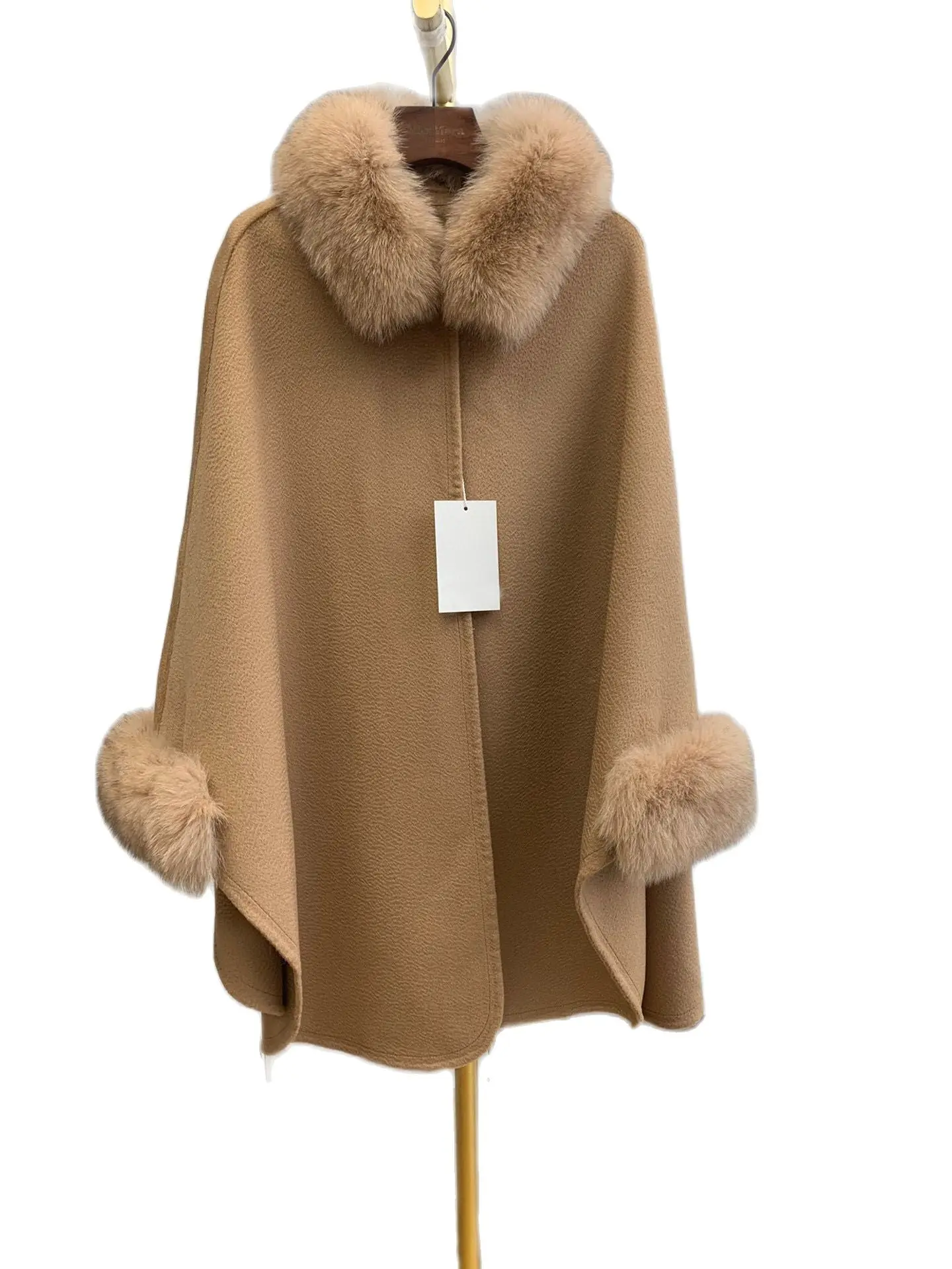 

2021 Top New Style Women's Famous Brand 100% Cashmere Cloak, Soft And Comfortable, Warm And Fashionable, Five-Star Hot Sale