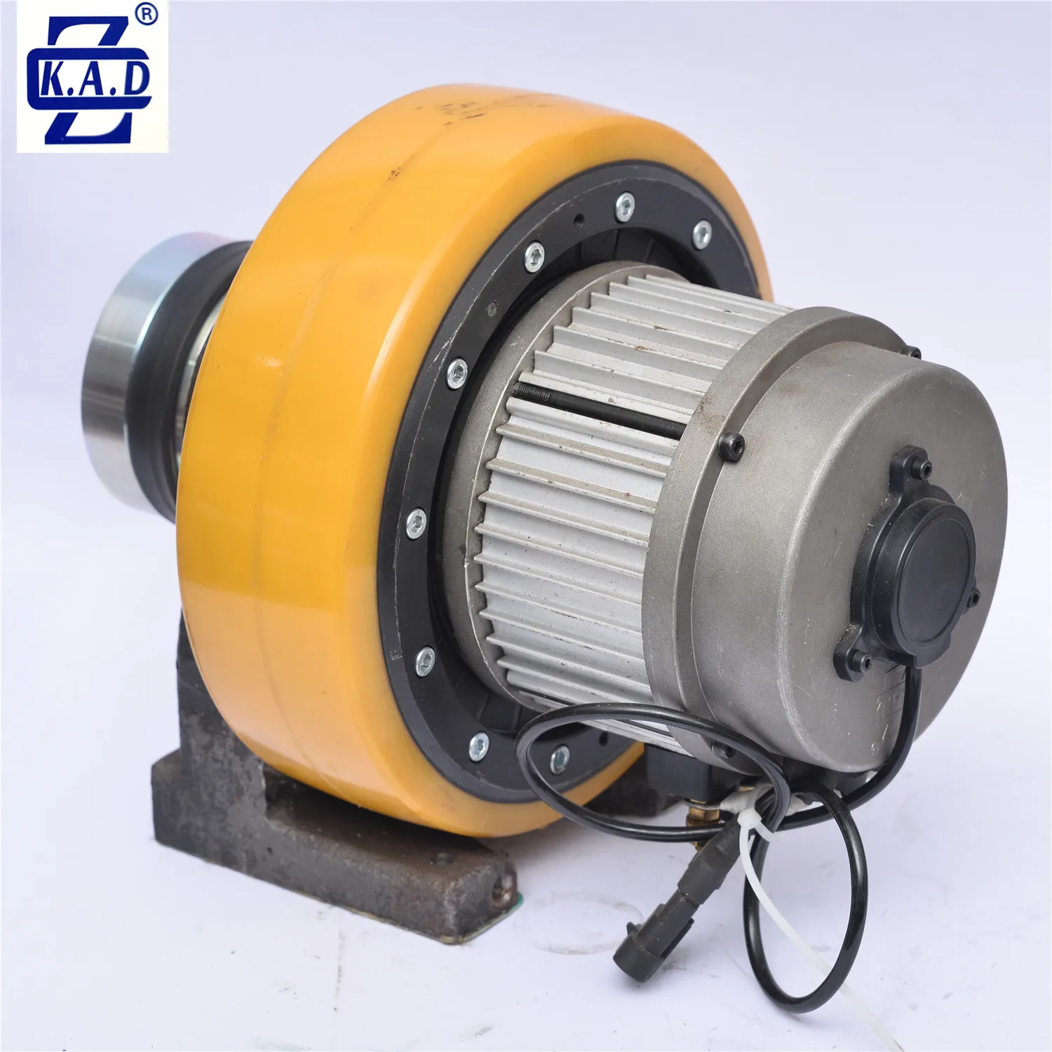 

1.5kw AC drive wheel unit with programmer and brake disc for cleaning machine
