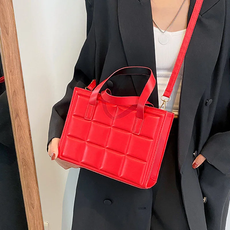 

2021 New Solid Color Plaid Handbag For Female Fashion High Quality Design Elegant Women Messenger Bags