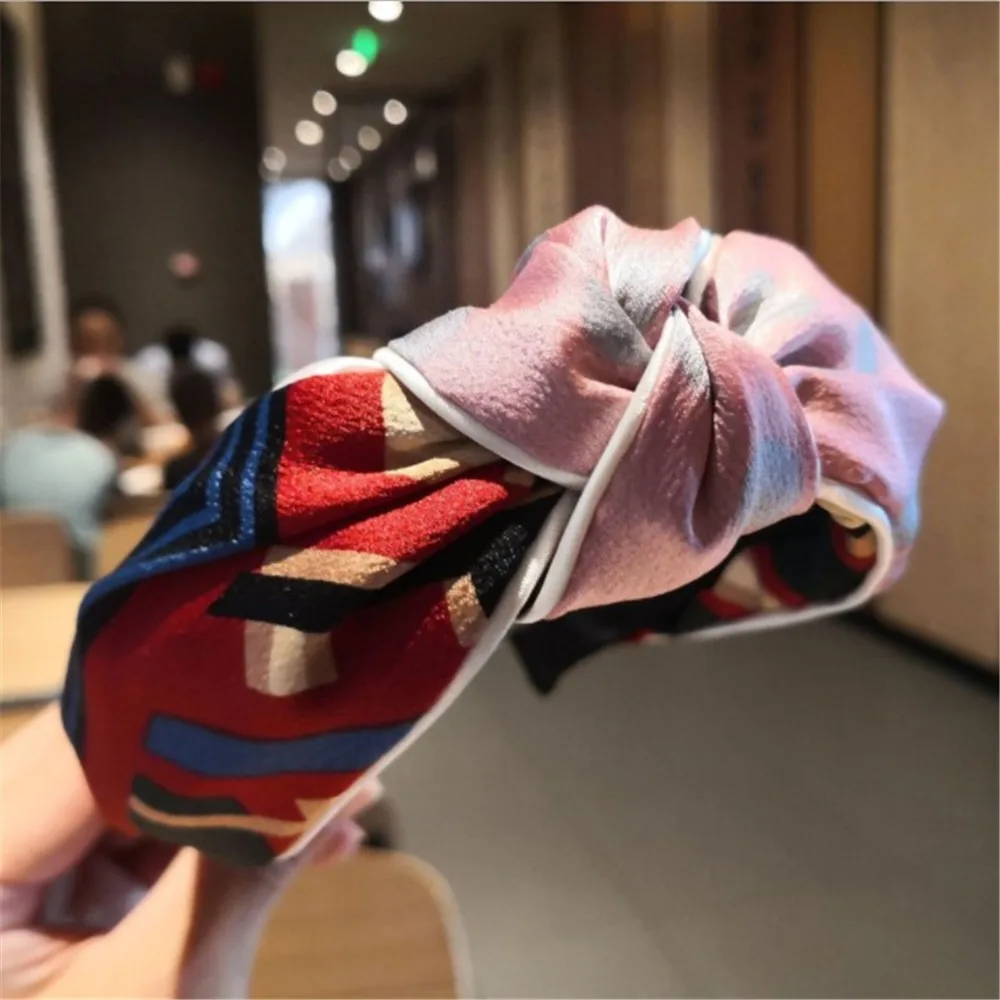 

1pcs Autumn New Fashion Headband Hit Color Simple Headband Stripe Wide Version Knotted Wide Side Wave Point Hair Band Headband