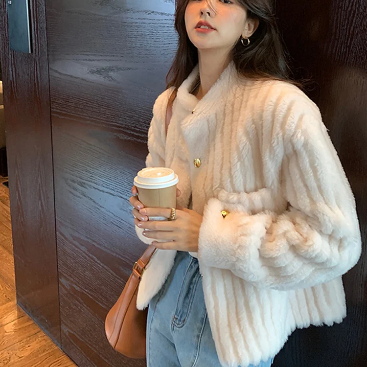 Women Winter Real Wool Fur Coat Female Thick Warm Sheep Shearing Jackets Korean Single Breasted Genuine Fur Outwear Jacket R85