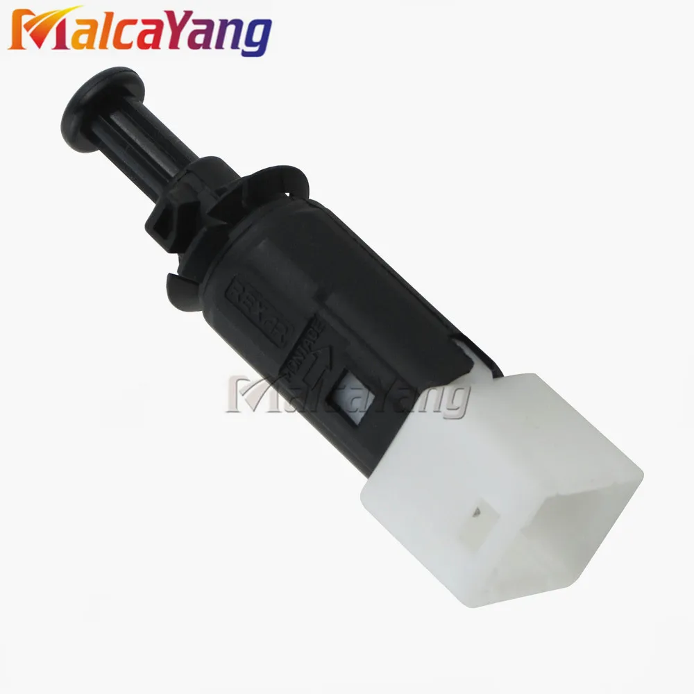 Выключатель светильник для Nissan Primastar Kubistar RENAULT Clio Espace Kangoo Laguna Trafic 7700414988 454 545 02 14 |