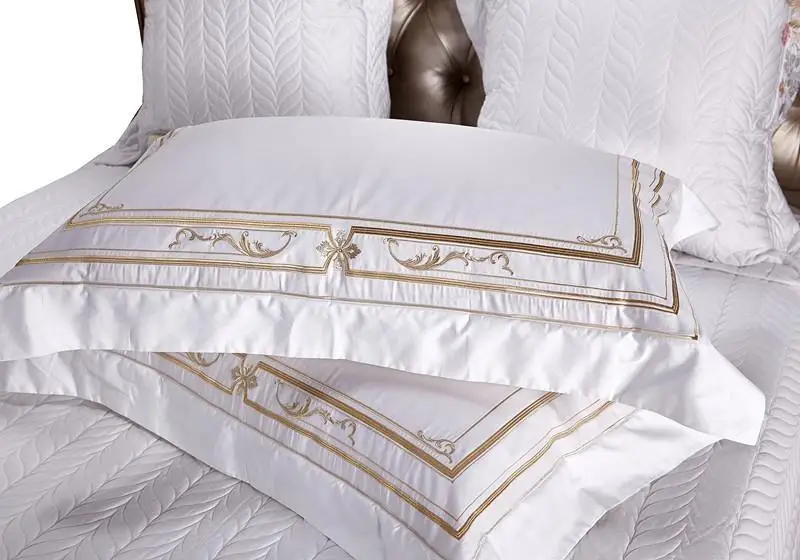 

100% Egyptian Cotton White Luxury Bedding Sets King Queen Size Embroidery Bed set Palace Royal Bed Duvet Cover Bed Sheet set