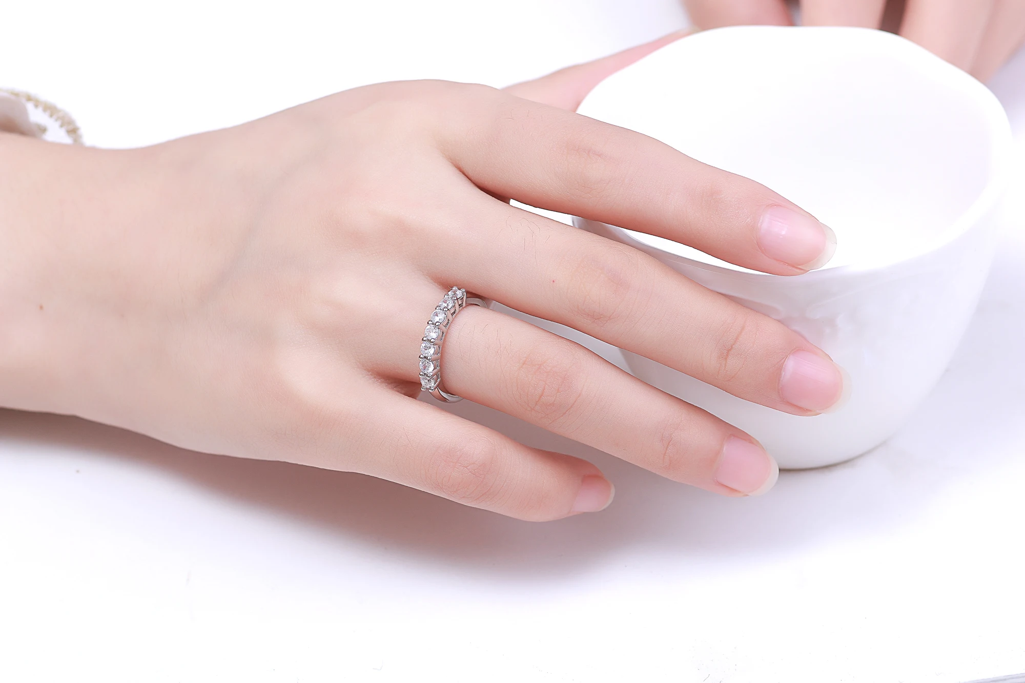 Круглое серебряное кольцо с муассанитом роскошное для женщин. Регулируемое S925 |