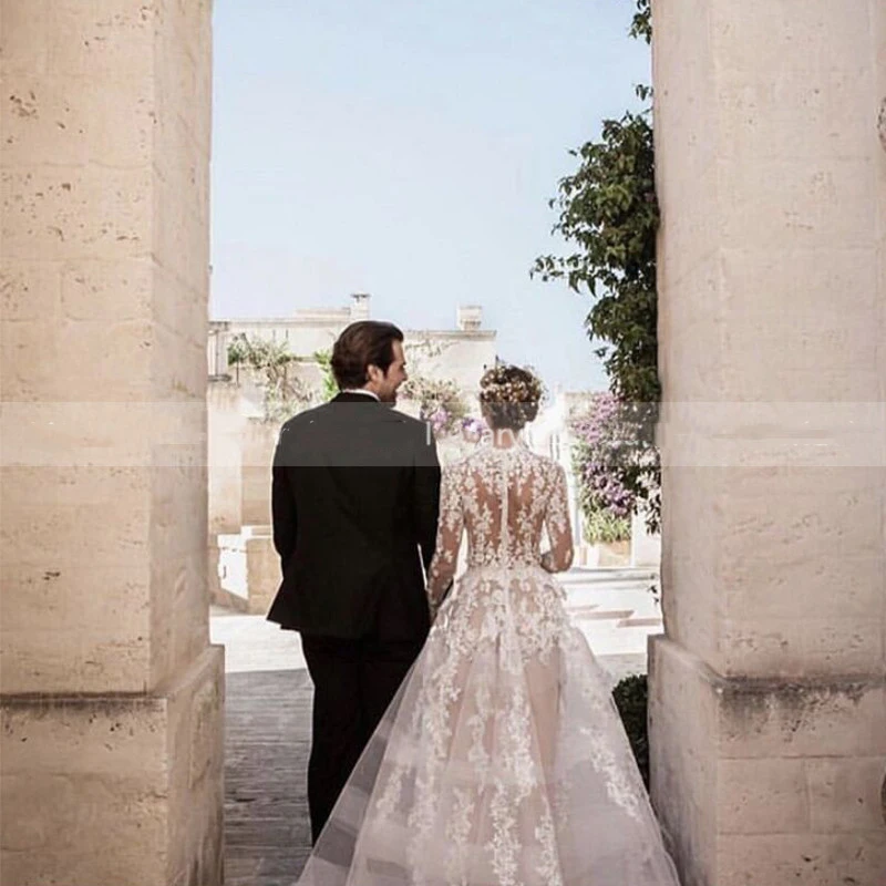 Романтическое свадебное платье трапециевидной формы с длинными рукавами