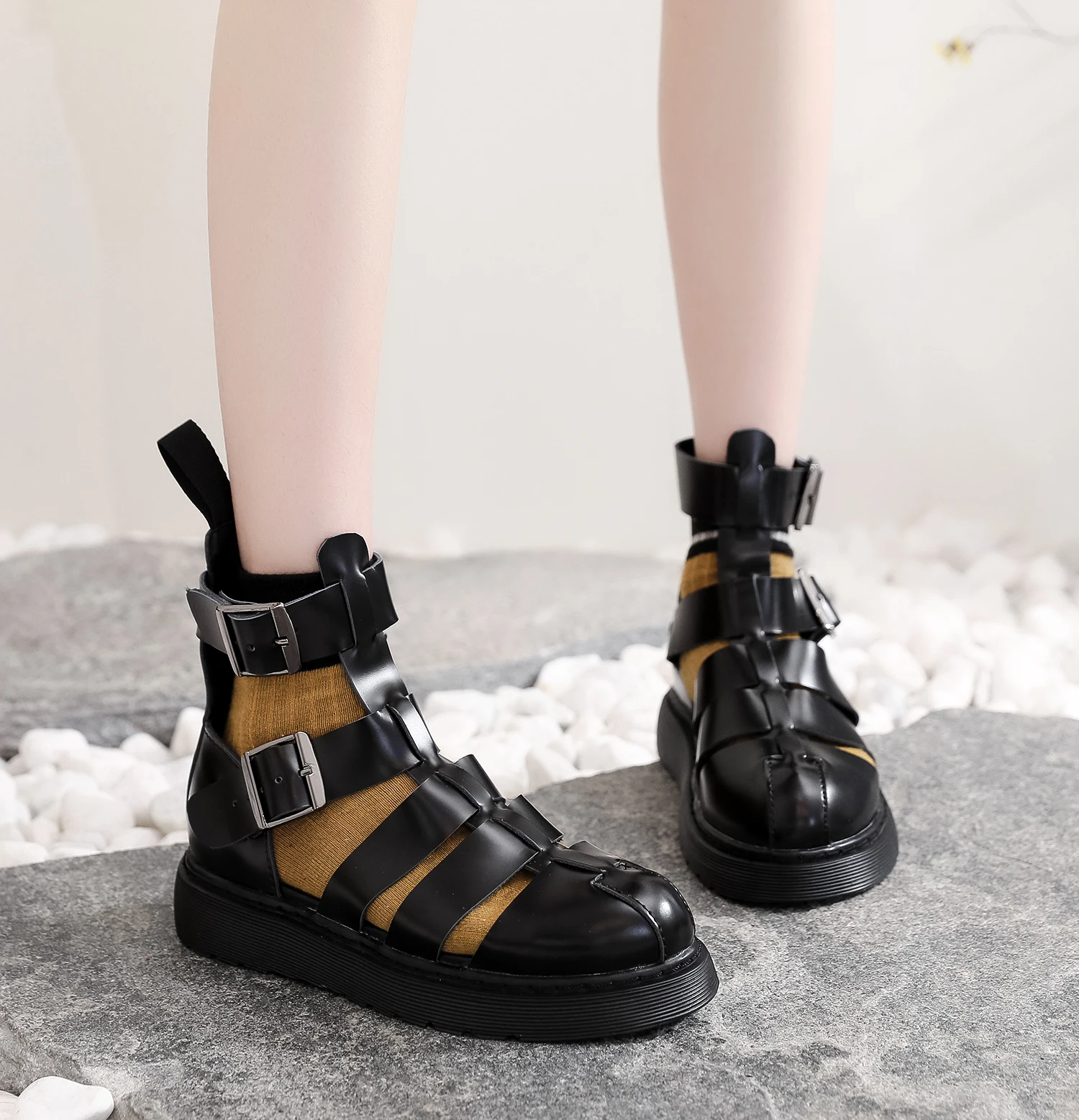 

2021 New Summer Martens Women Shoes for Comfy Soft Women Sandals Thick Ladies Sandals Genuine Leather Sandals